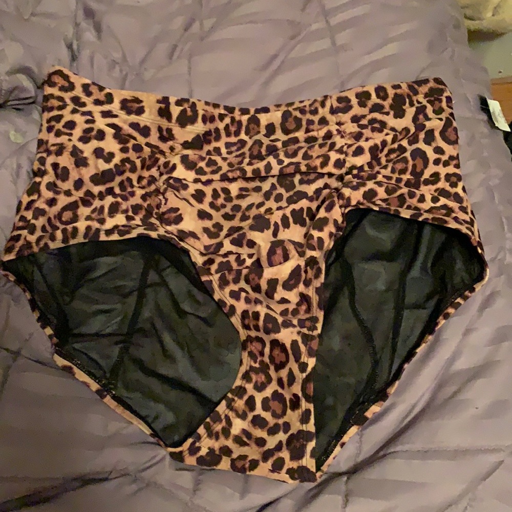 NWT Torrid Leopard High Waisted Swim Bottom Sz 2X